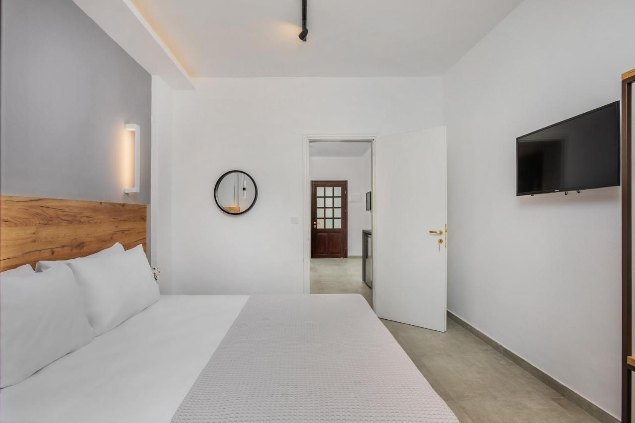 Eleon Suites Afytos Exterior photo